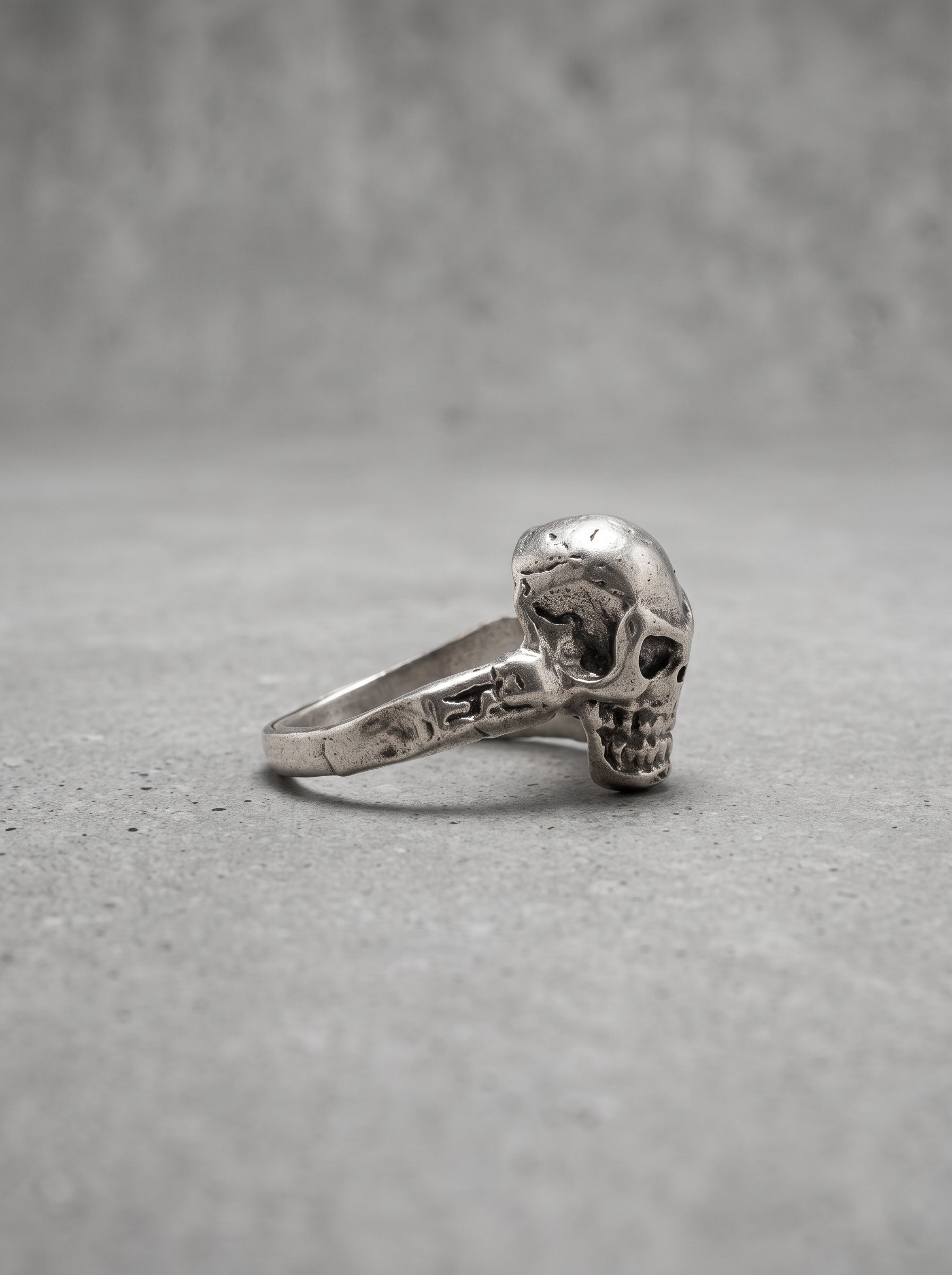 Memento Skull Ring