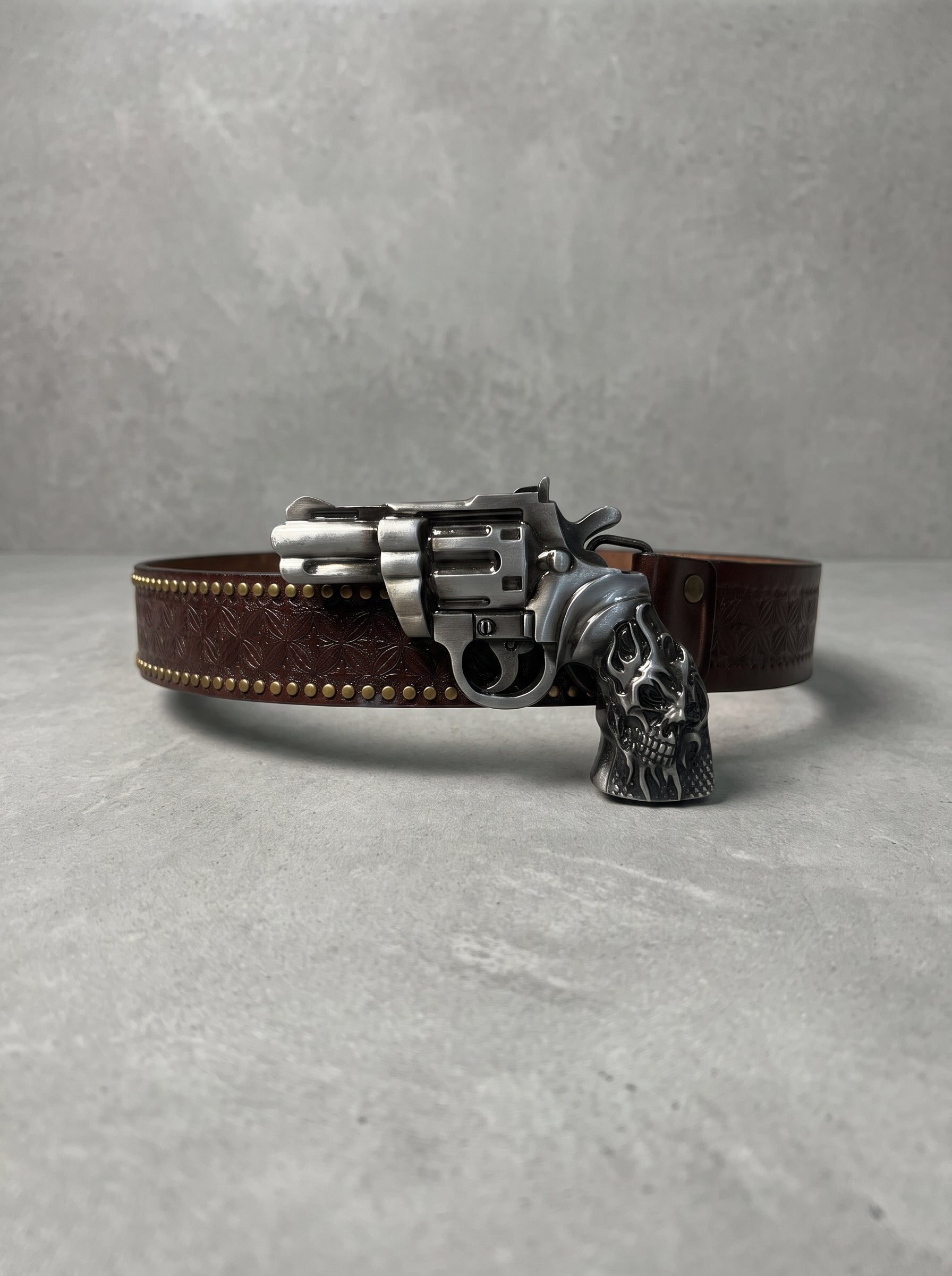 Outlaw Reaper Revolver Buckle Belt