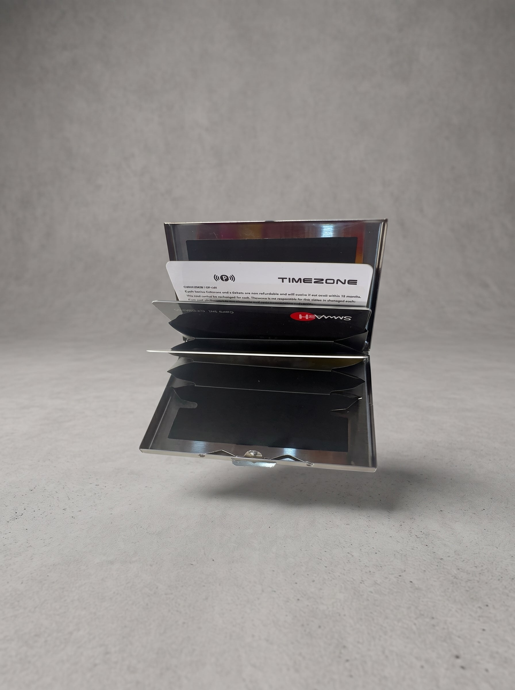 Obsidian Crest Card Holder
