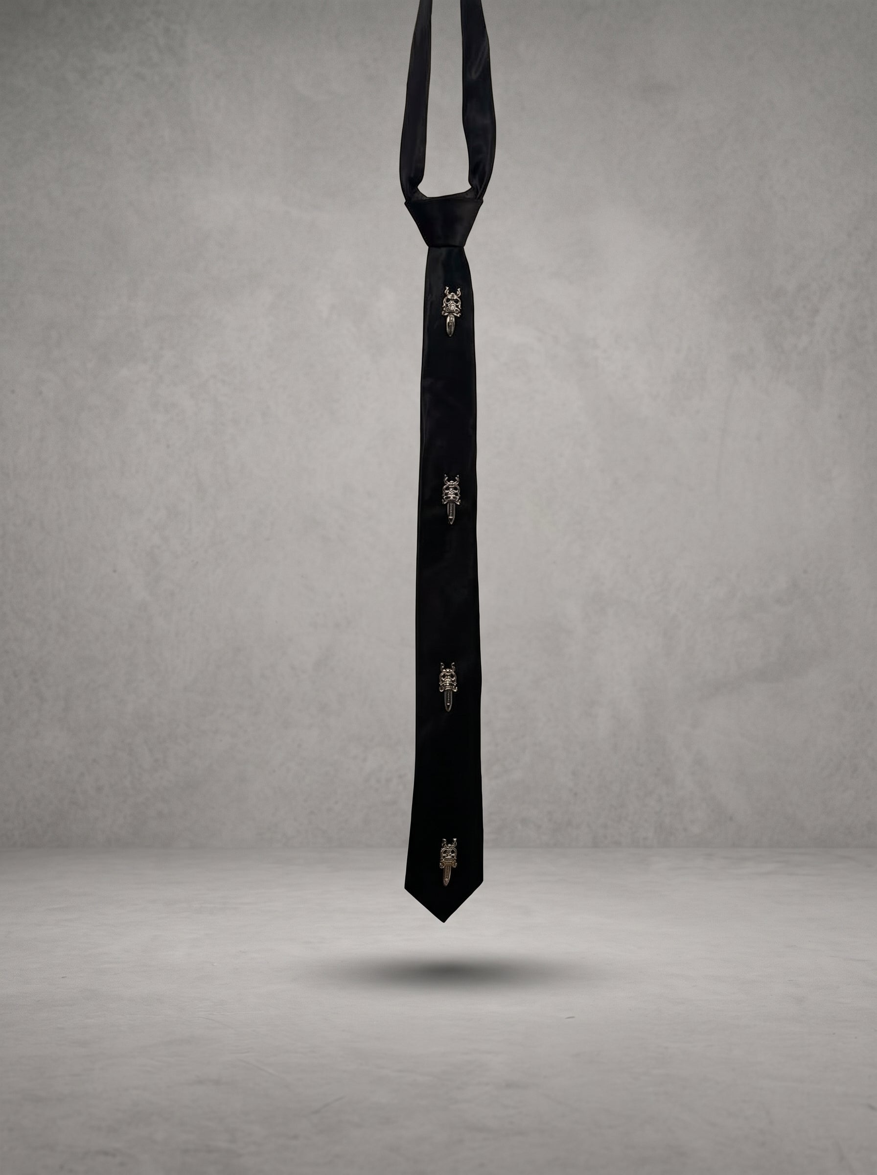 Obsidian Dagger Tie ( Blue )