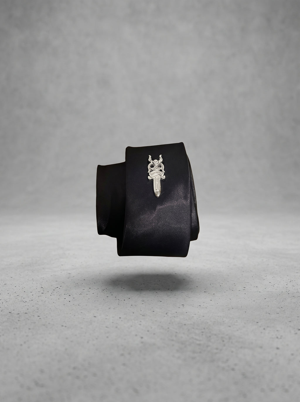 Obsidian Dagger Tie ( Blue )
