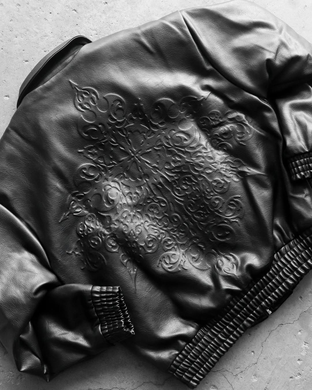Shadow Engrave Jacket