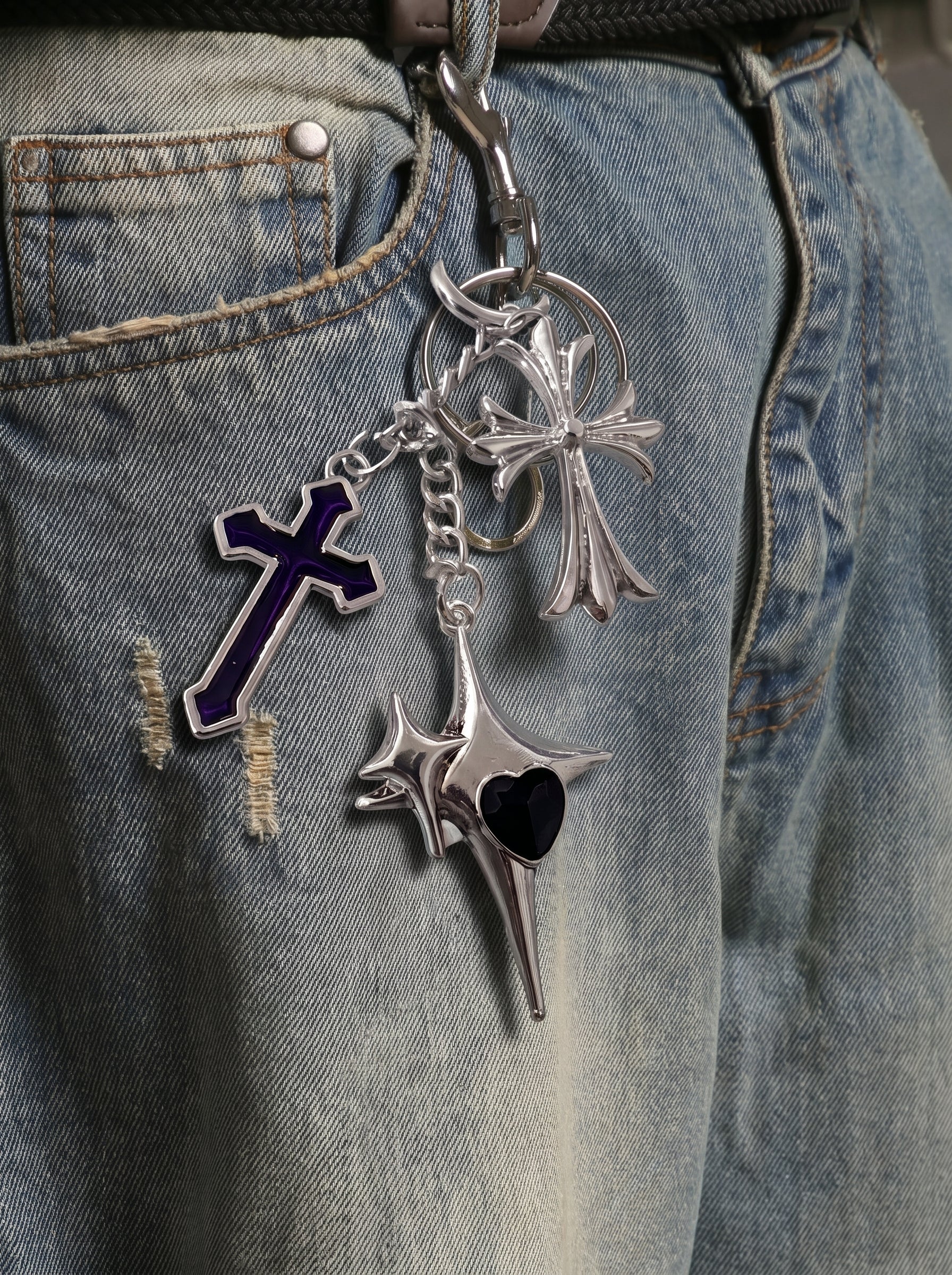 The Obsidian Trinity Keychain